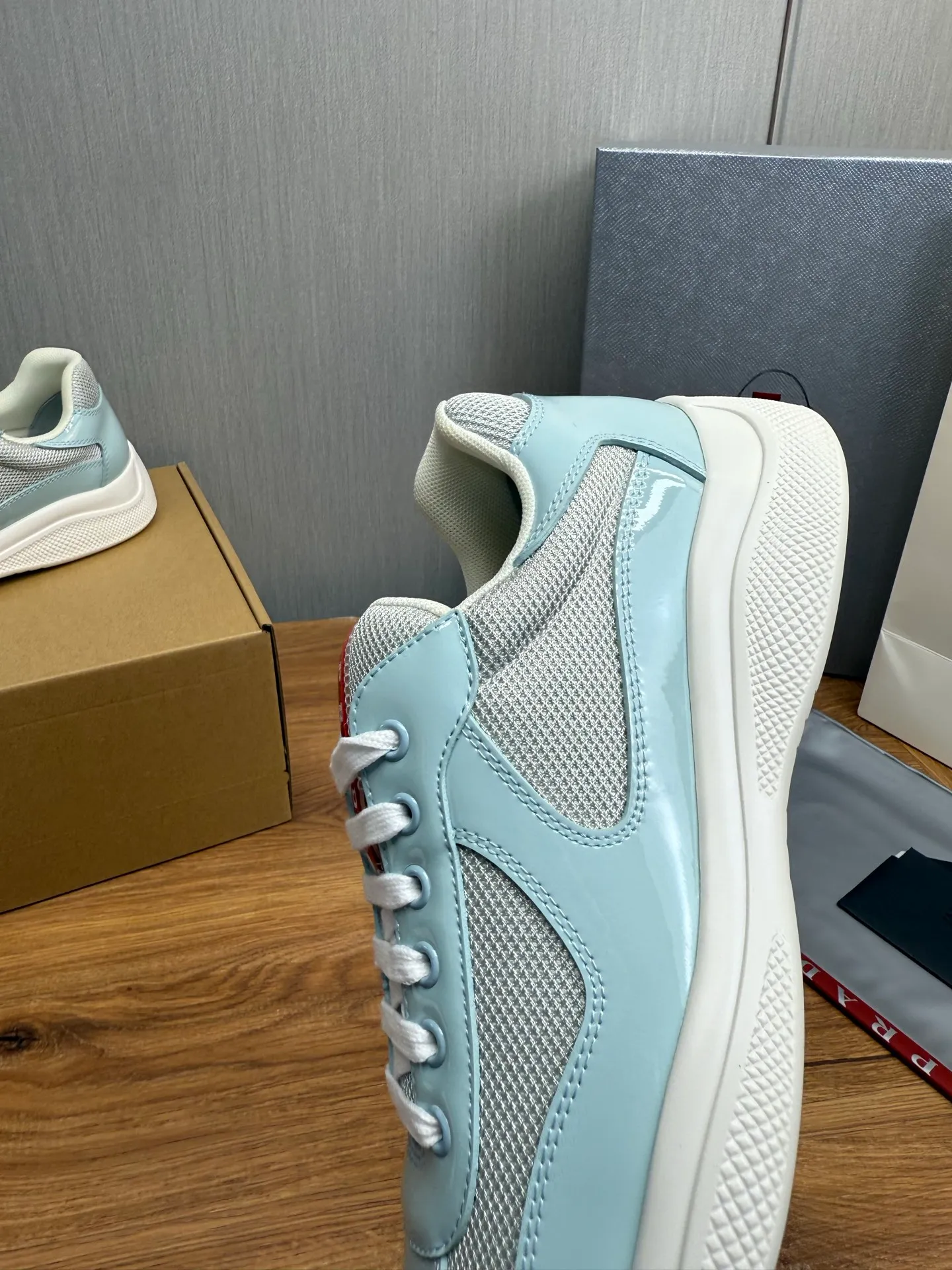 Men's shoes 640💰 [PRADA] Hot selling items🔥Must be recommended every day~~ Official website synchronized, 1:1 high quality shipments✔️ Imported cowhide fabric, rubber material + cowhide lining, original bottom, high-end airplane box packaging🎁 38-45 (38.45 custom-made, non-returnable)